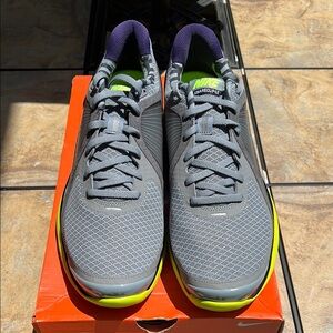 DS Nike men’s Lunareclipse+ size 13